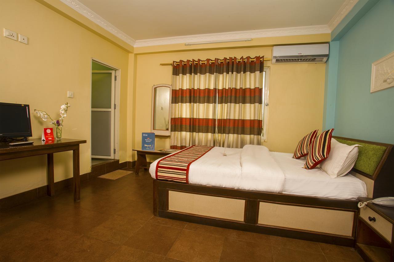 Oyo 145 Sirahali Khusbu Hotel &Lodge Kathmandu Exterior foto